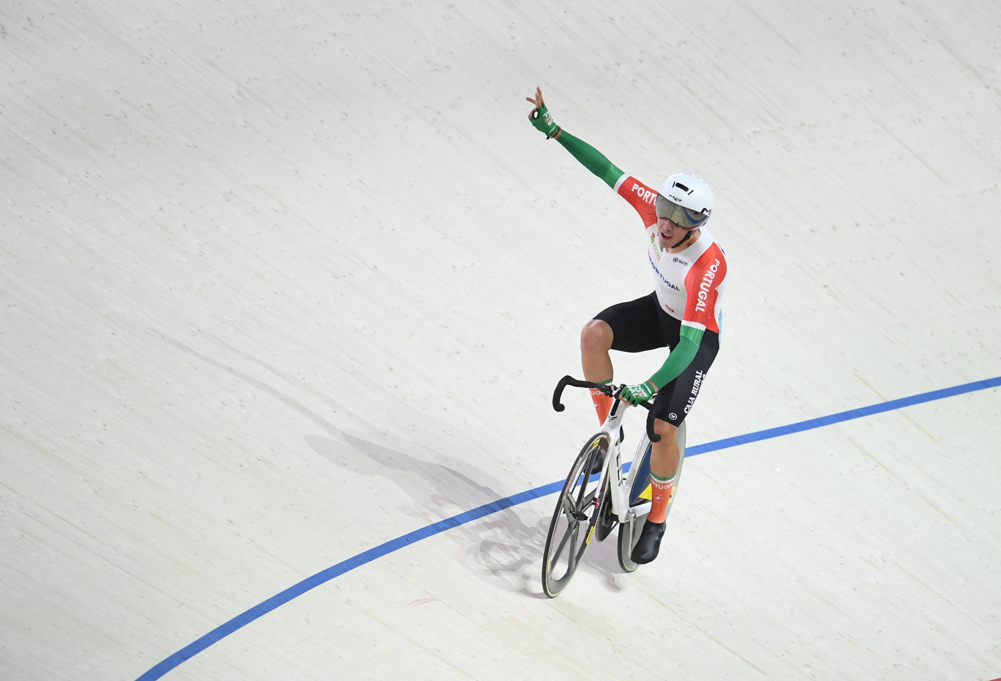 Ciclista Iúri Leitão quer merecer lugar na Volta a França