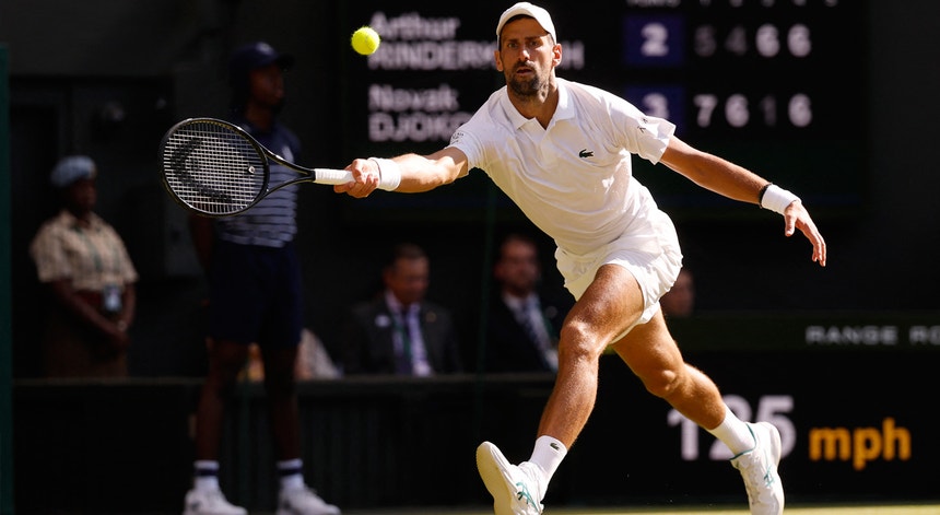 Imagem de Djokovic avança em Wimbledon