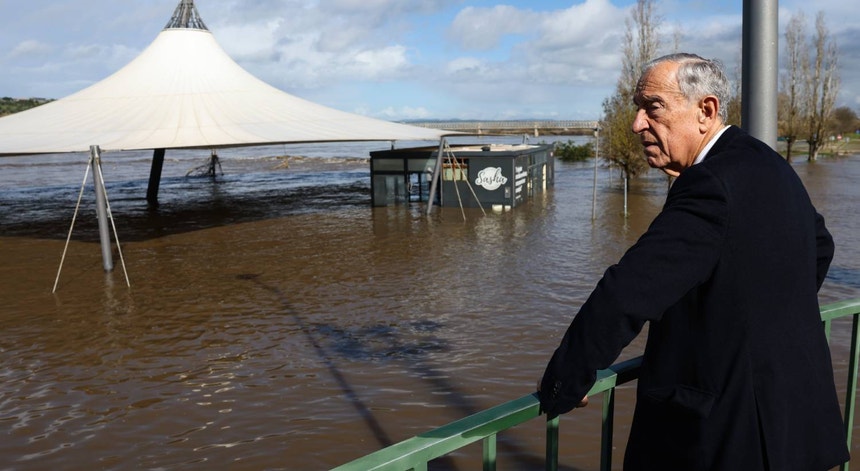 Imagem de Mau tempo. Marcelo aponta a comunicação como o maior problema na gestão desta crise