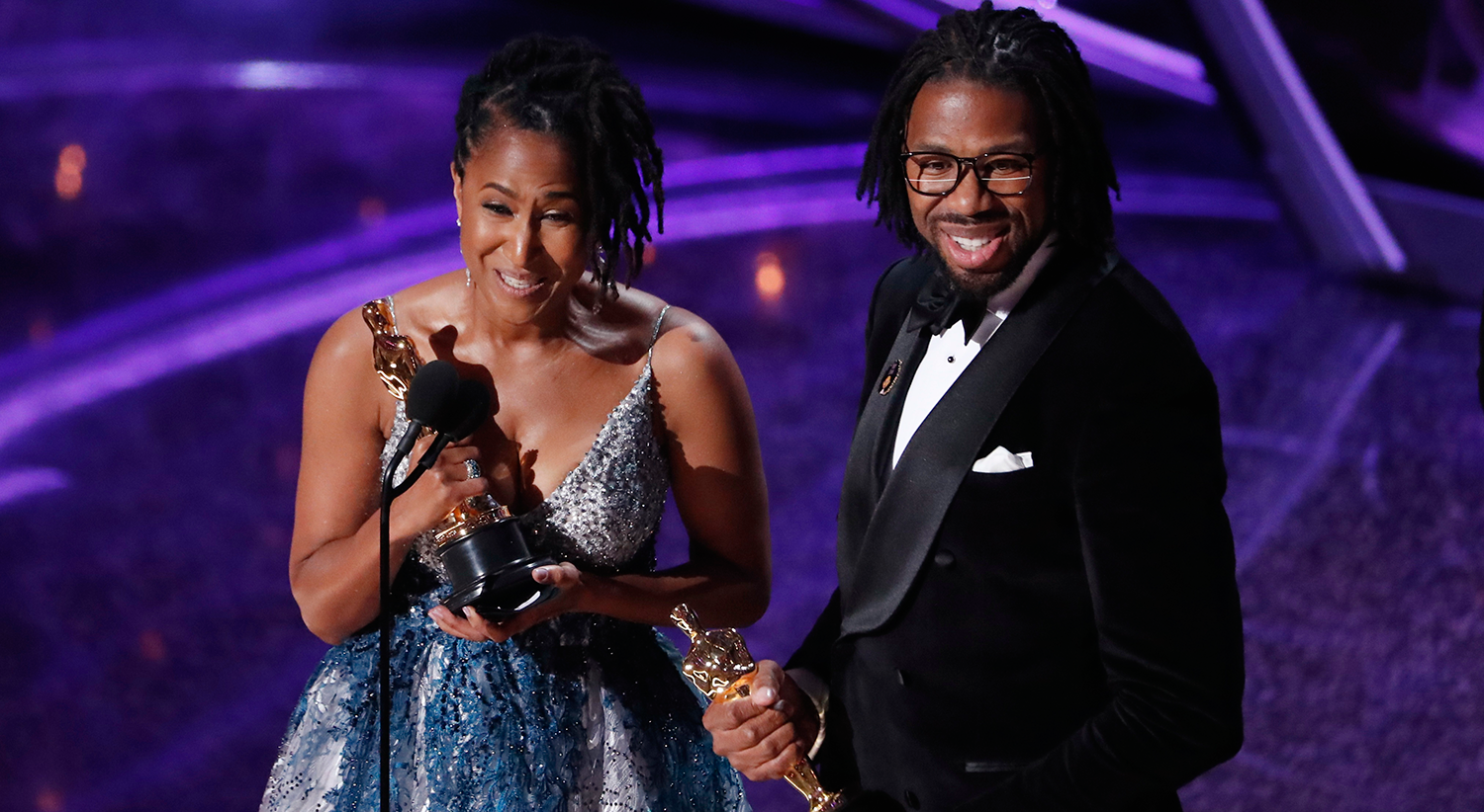  Matthew A. Cherry e Karen Rupert Toliver pela curta de anima&ccedil;&atilde;o &quot;Hair Love&quot; /Mario Anzuoni- Reuters 