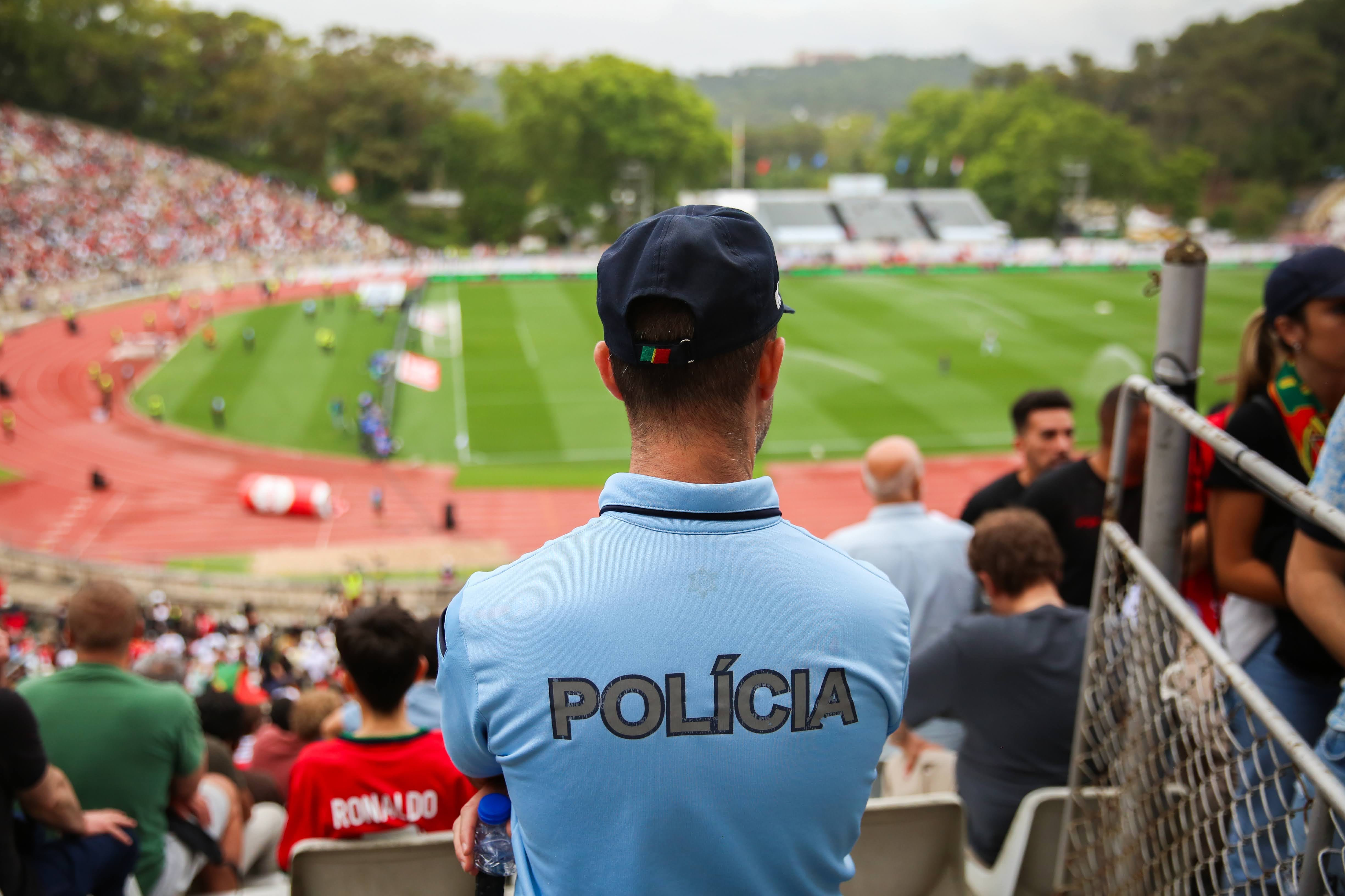 Estruturas da PSP, GNR, Polícia Marítima e guardas prisonais protestam contra cortes nas reformas