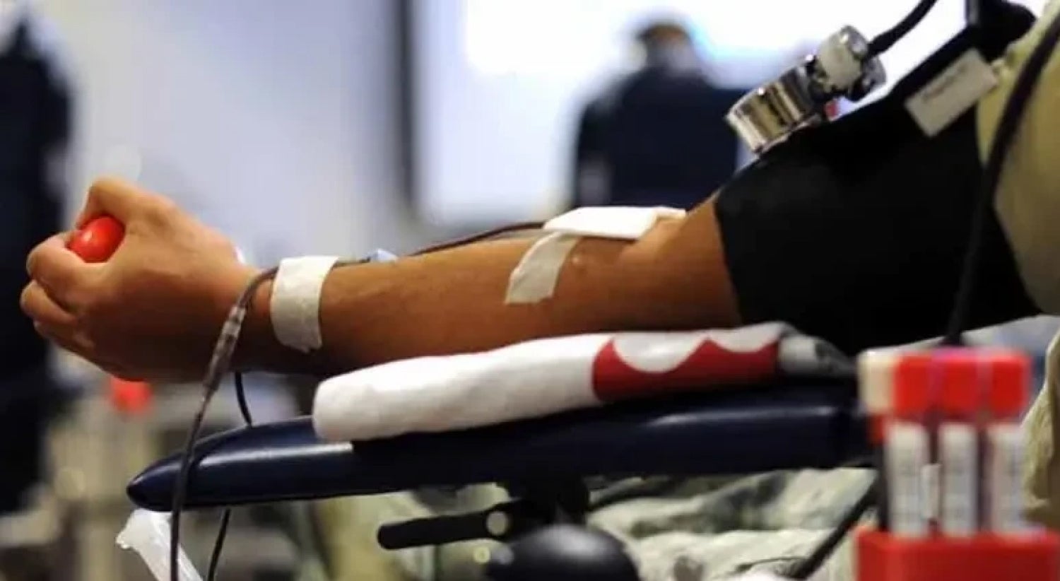Reservas de sangue em baixo. Federação aponta culpas ao Ministério da Saúde