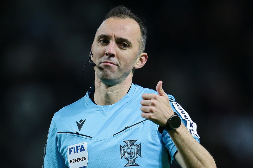 Imagem de Mundial2026: João Pinheiro vai arbitrar play-off entre Ucrânia e Suécia