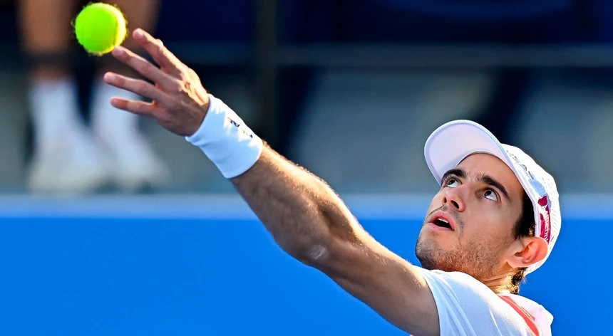 Imagem de Tenista Nuno Borges eliminado pelo russo Rublev nos `quartos` de Hong Kong