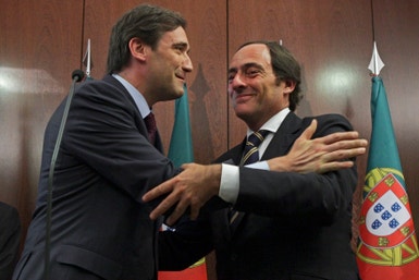 Está formalmente constituída a maioria que irá governar Portugal nos próximos quatro anos
