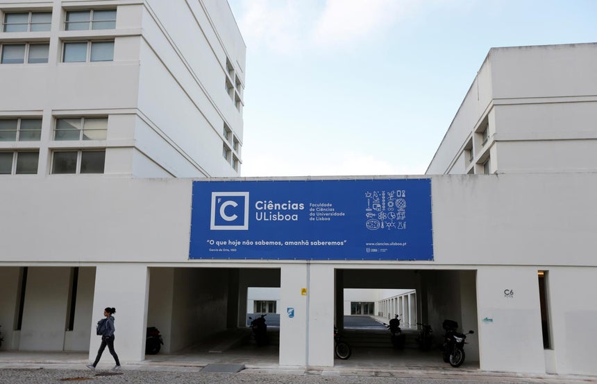 Curso superior reproduz desigualdades sociais