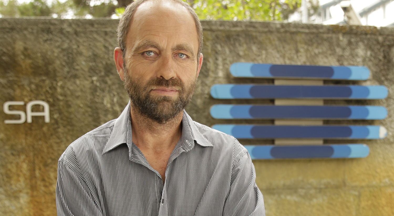 "Tenho saudades tuas, raio!"