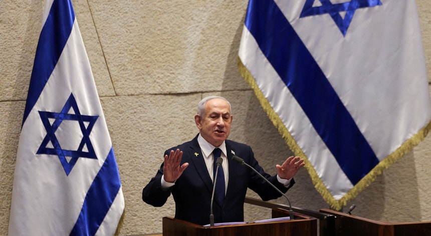 Imagem de Benjamin Netanyahu pediu indulto ao presidente de Israel em julgamento por corrupção
