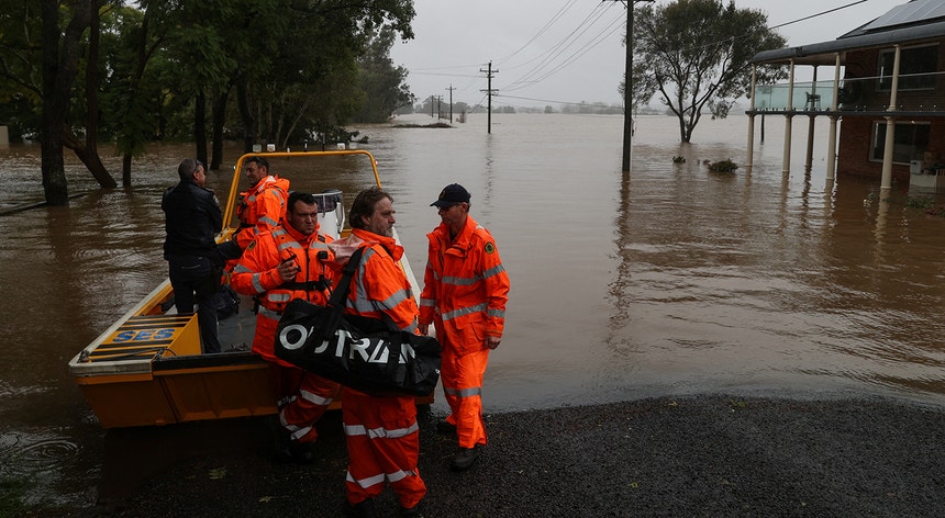 Inundações dramáticas ocorreram em várias partes de Sydney
