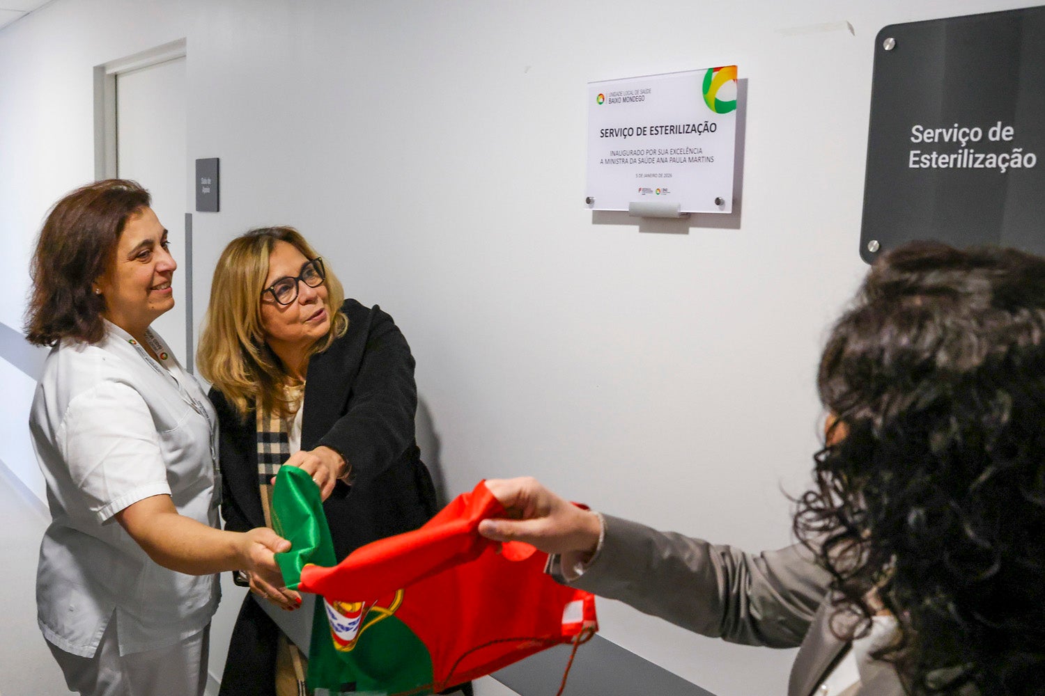 Opposition signals exit for the Health Minister