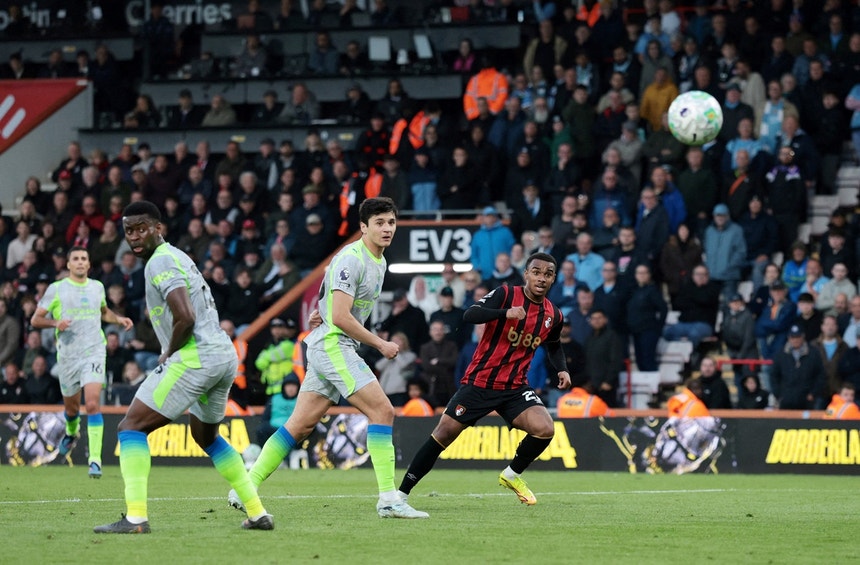 Arsenal sagra-se campeão após deslize do Manchester City em Bournemouth