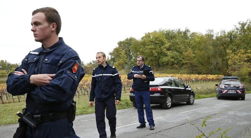 Polícia francesa junto a um acidente, outubro 2015

