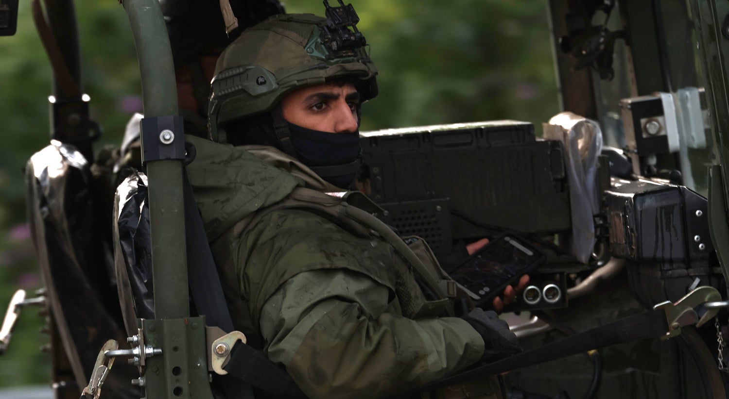 Israel prolonga ofensiva e Trump volta a visar a NATO