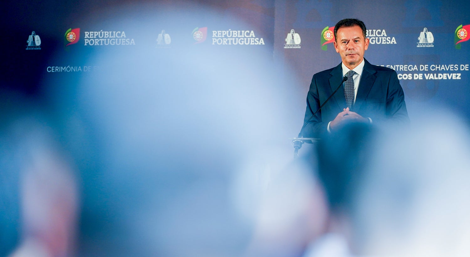 "Cuidar de hoje e amanhã". Montenegro reivindica "grande esforço" do Governo face ao custo de vida