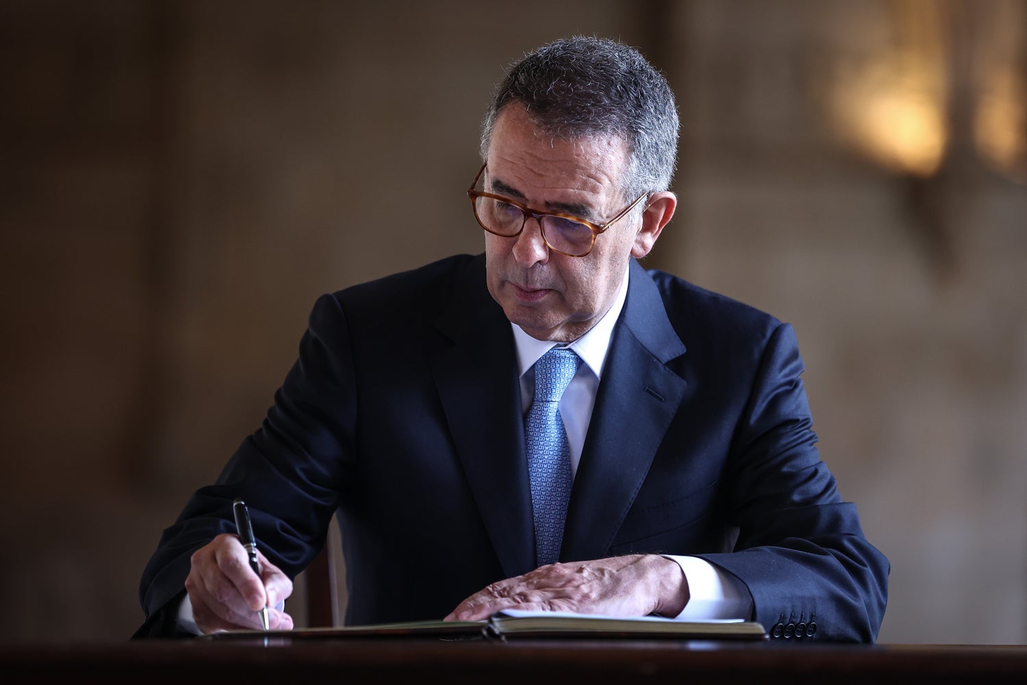 President congratulates Portuguese man chosen for Nobel Committee