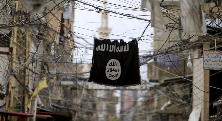 A revelação dos ficheiros secretos do grupo Estado Islâmico poder desfazer a teia de contactos e de combatentes, num golpe fatal para a organização <i>jihadista</i>
