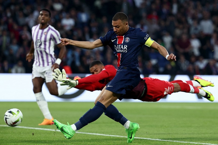 Mbappé falha o jogo de hoje com o Nice
