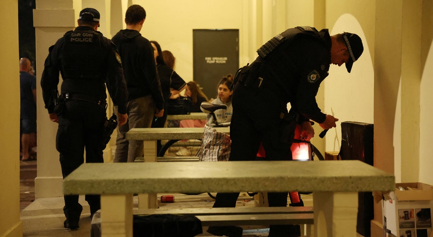 Imagem de Pista do Estado Islâmico. Investigação ao ataque de Bondi foca-se em viagem às Filipinas