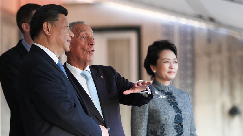 Imagem relacionada com a notícia: Marcelo com Xi Jinping no Palácio de Belém em 2018
