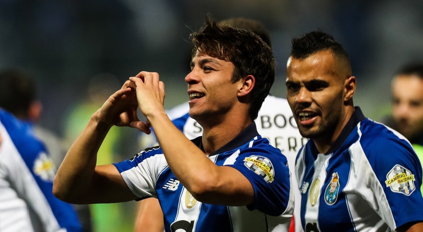 Fernando Andrade, à direita, só esteve meia época no FC Porto
