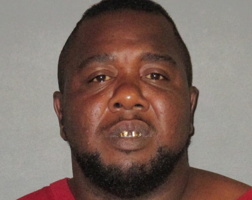 Alton Sterling de 37 anos e pai de cinco filhos, foi abatido pela polícia com cinco tiros no dia 5 de julho de 2016 em Baton-Rouge, Louisiana, EUA Foto: Reuters Alton Sterling de 37 anos e pai de cinco filhos, foi abatido pela polícia com cinco tiros no dia 5 de julho de 2016 em Baton-Rouge, Louisiana, EUA Foto: Reuters
