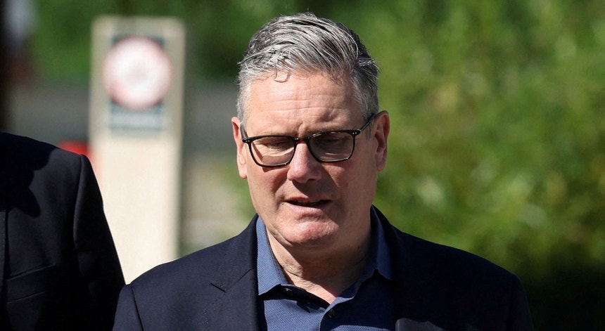 Imprensa britânica avança que Keir Starmer deverá demitir-se segunda-feira