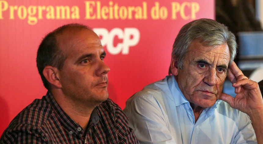 Paulo Raimundo, aqui fotografado em 2015, vai substituir Jerónimo de Sousa como secretário-geral do PCP
