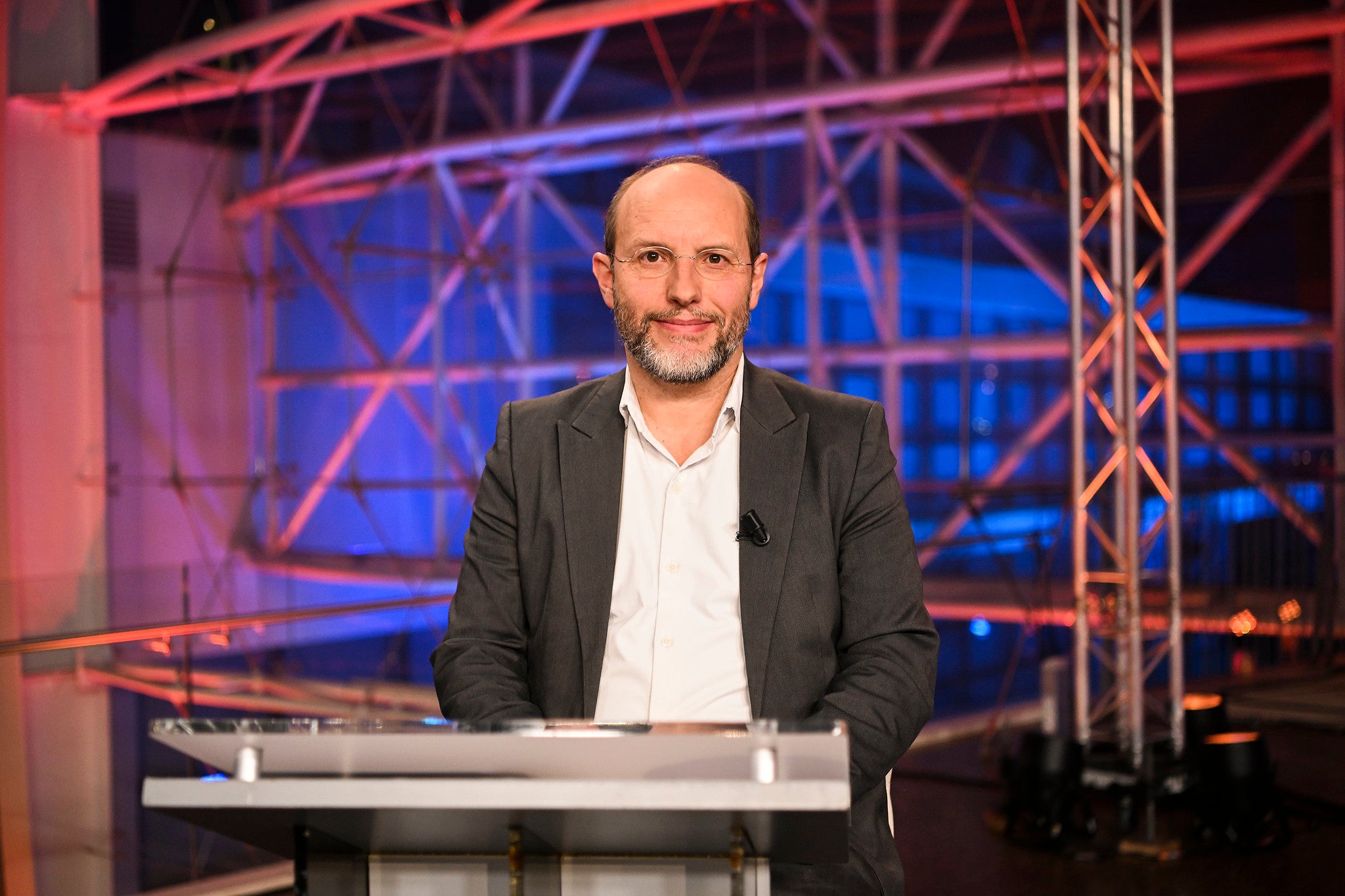 Entrevista à RTP. Rui Tavares entende que não deve haver 