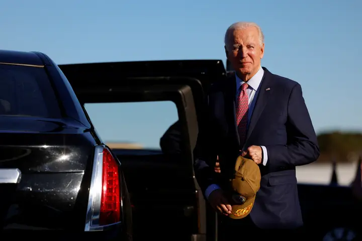 Biden alerta para o perigo de Trump ser candidato presidencial em novembro
