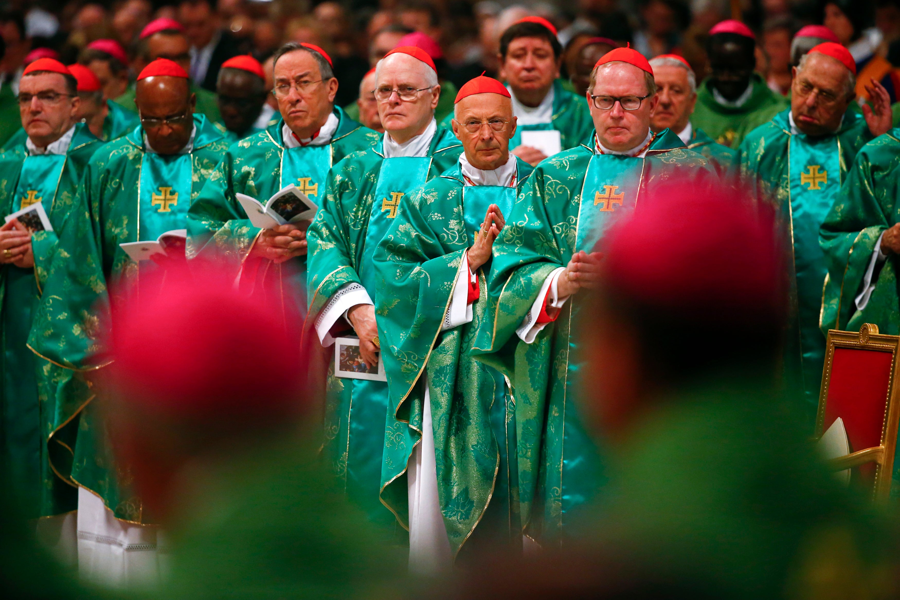 Cardeais e Bispos na abertura do S&iacute;nodo pelo Papa Francisco