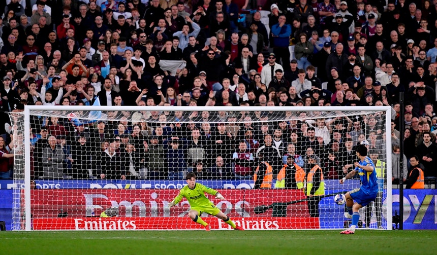 Imagem de West Ham, de Espírito Santo, eliminado da Taça de Inglaterra nos penáltis