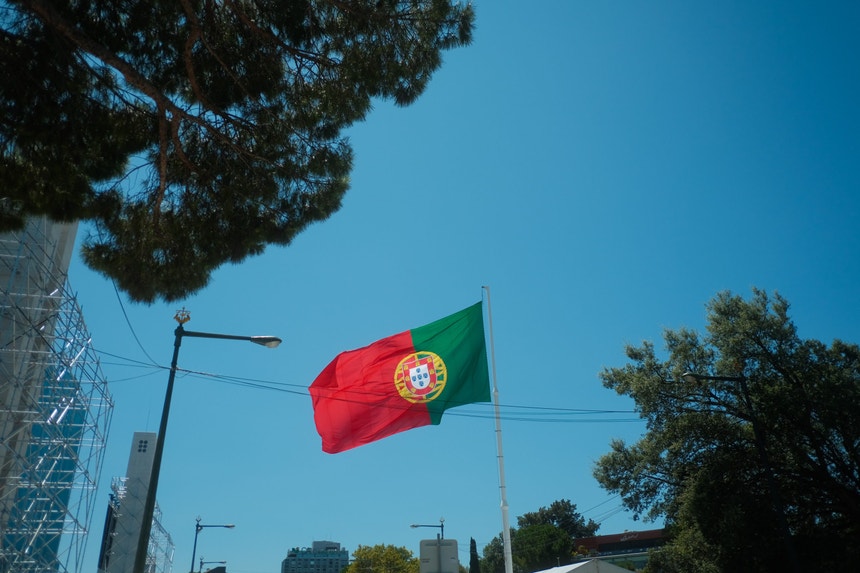 Programa Regressar. Emigrantes portugueses podem candidatar-se a partir desta terça-feira
