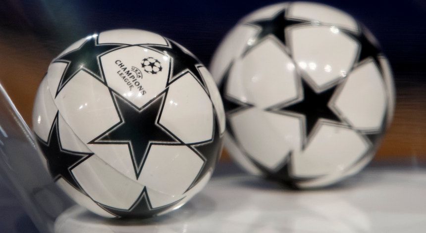 FC Porto, Benfica e Sporting vão esperar por segunda-feira para conhecer os seus adversários nas competições da UEFA
