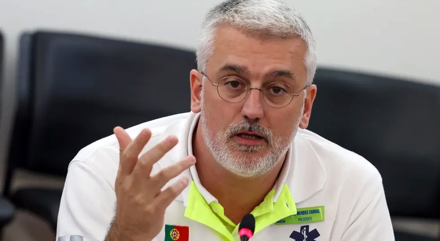 "Não iremos desistir". Presidente do INEM pede "críticas construtivas" dos trabalhadores no dispositivo