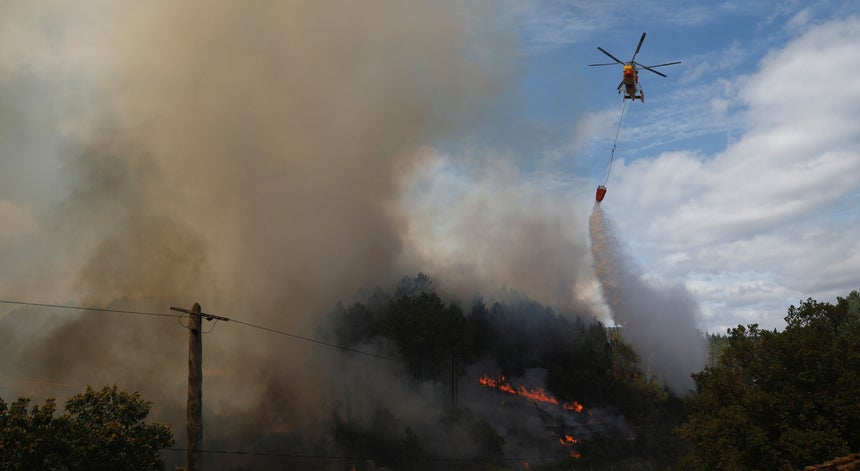 Proteção Civil sela instalações onde helicópteros Kamov estavam a ser reparados