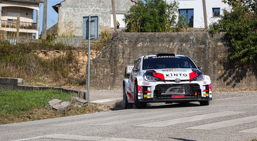 TC confirma título nacional de ralis de Kris Meeke