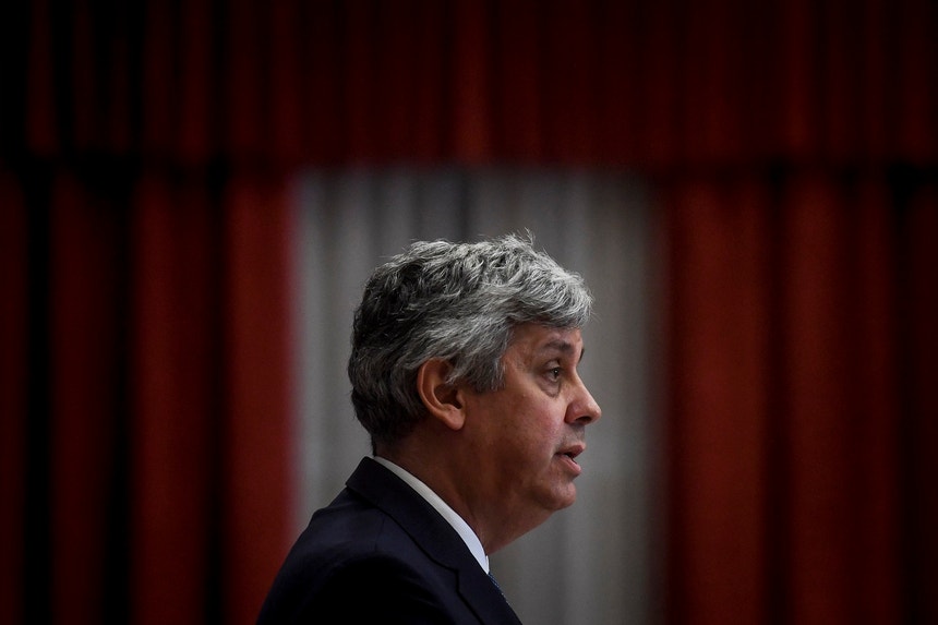 Centeno não rejeita o regresso à política