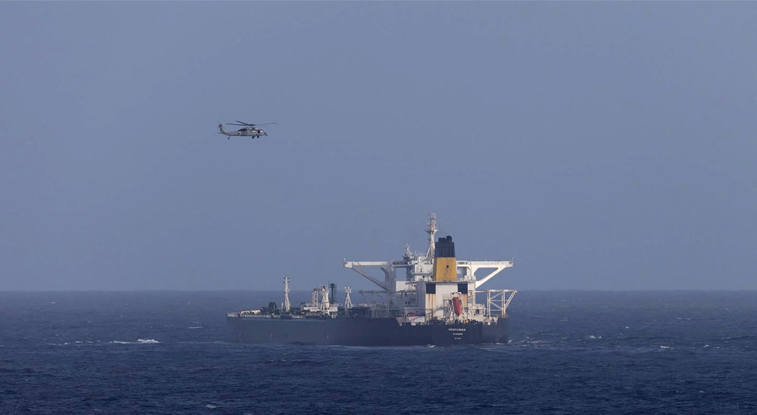 Casa Branca afirma que petroleiro apreendido pertence a "frota fantasma" da Venezuela