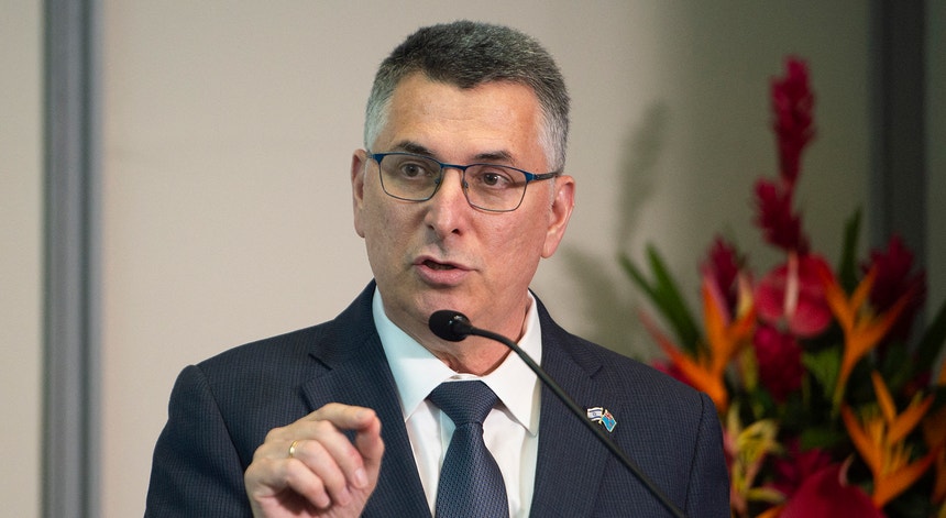 Israel encerra consulado britânico em resposta a sanções na Cisjordânia
