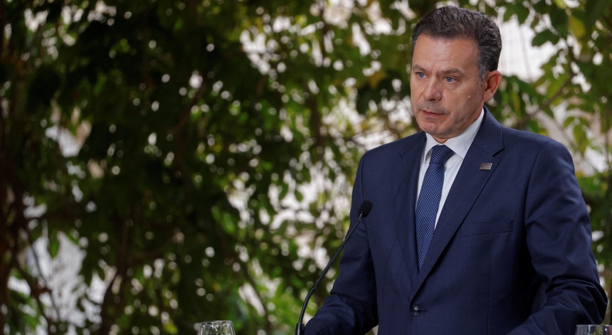 Luís Montenegro mantém 