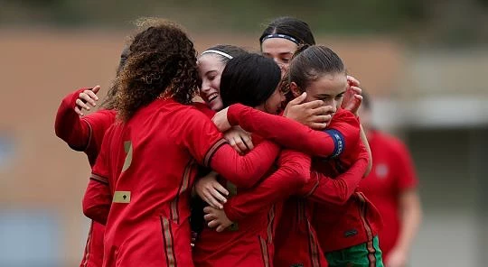 Portugal enfrenta ex-campeãs no Euro sub-17 feminino