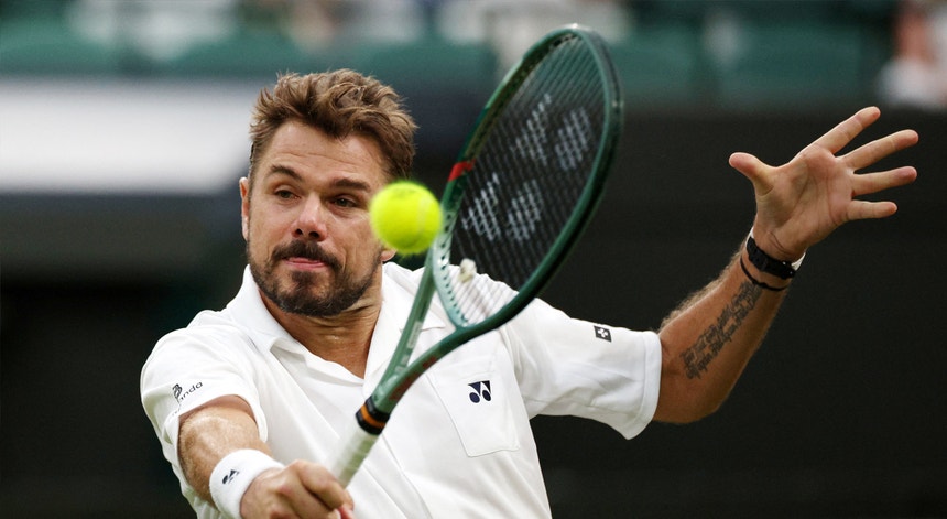 Imagem de Wawrinka eliminado na primeira ronda do Estoril Open
