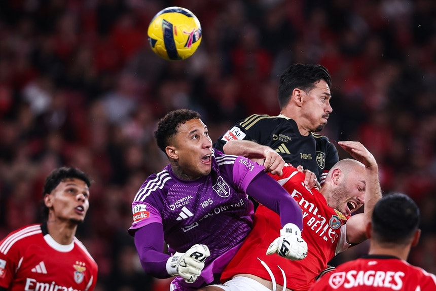 Incidentes após Benfica-Casa Pia. Mário Branco suspenso por 20 dias