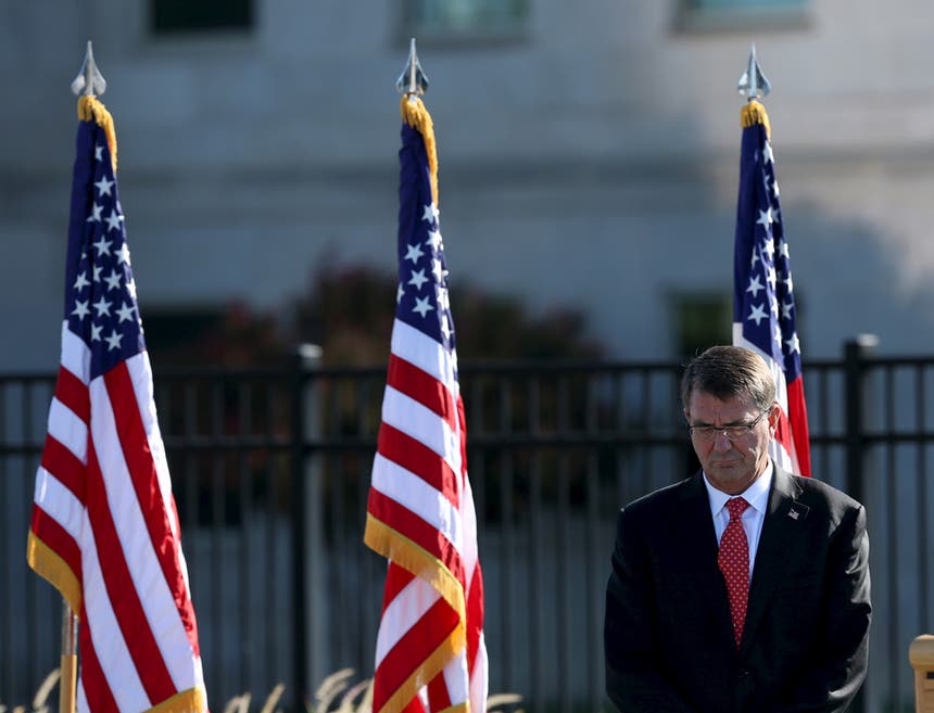 Secretario da Defesa dos Estados Unidos da América, Ash Carter, nas cerimónias do 11 de setembro de 2015 Foto: Reuters