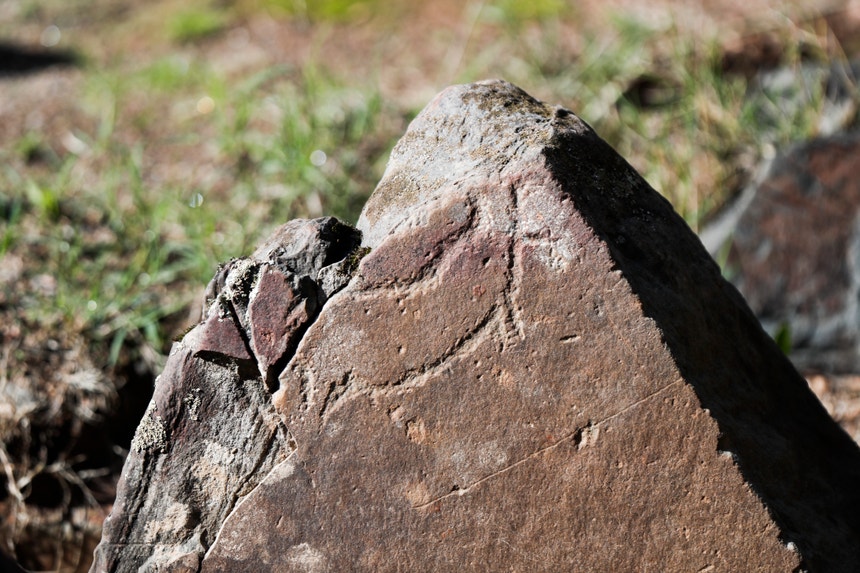 Gravura rupestre com mais de 20 mil anos.
