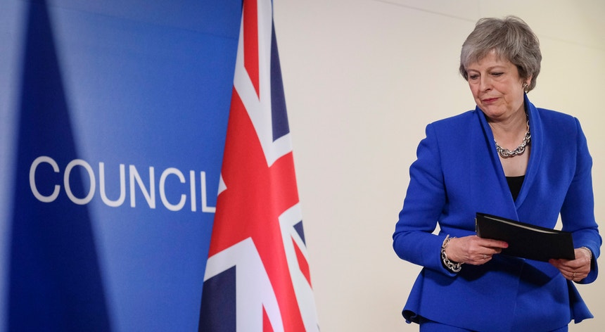 O ministro para a Educação Nadhim Zahawi avançou que Theresa May vai tentar, em Bruxelas, renegociar o chamado mecanismo de salvaguarda
