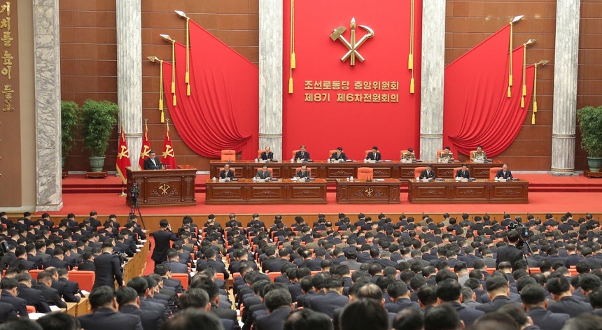 A fome obriga os políticos da Coreia do Norte a reunirem de urgência
