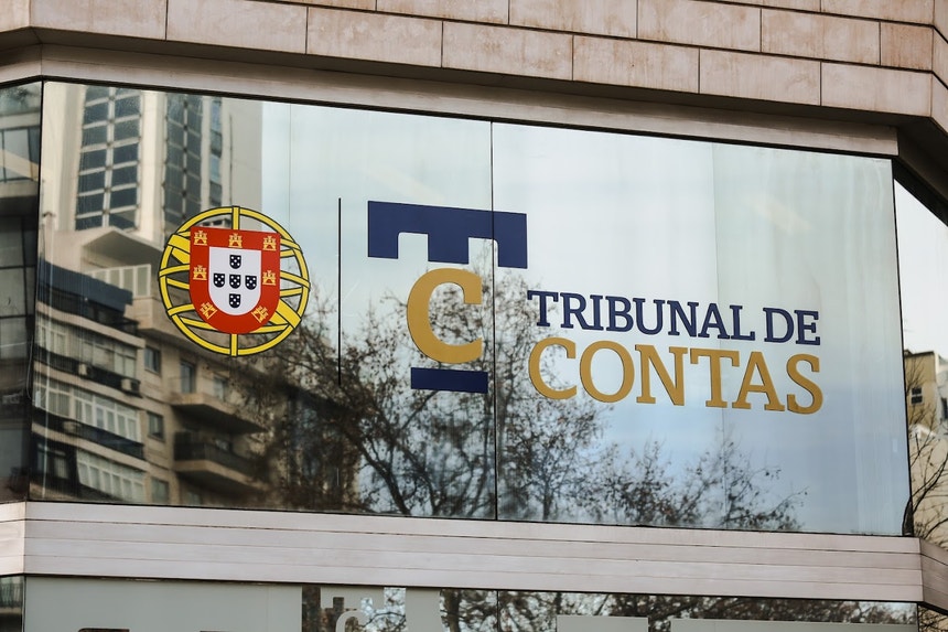 Imagem ilustrativa: Tribunal de Contas defende visto prévio para contratos acima de cinco milhões d