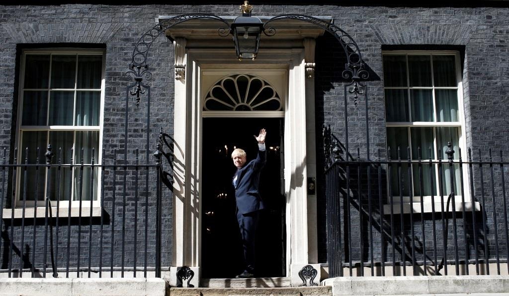  O primeiro-ministro Boris Johnson entra na Downing Street, em Londres, a 24 de Julho de 2019. REUTERS/Peter Nicholls 
