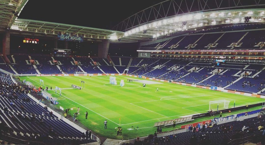O FC Porto SAD espera fechar o ano com resultados financeiros positivos
